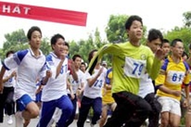 Đội điền kinh quốc gia tham dự giải chạy Báo Hà Nội Mới